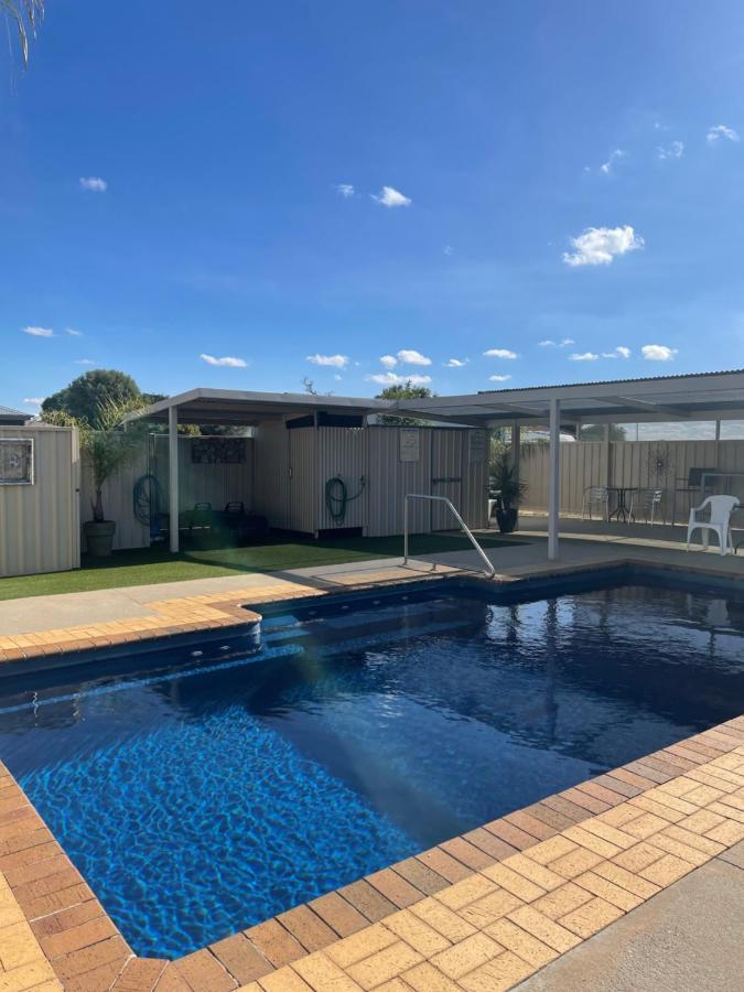Dbj Holiday Units Mulwala Exterior foto