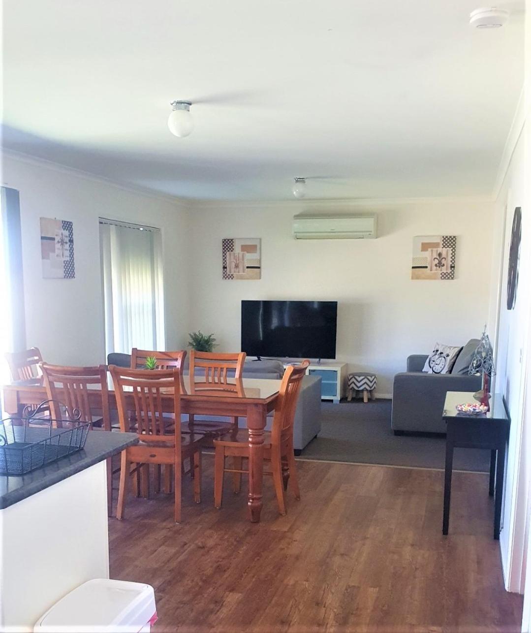 Dbj Holiday Units Mulwala Exterior foto