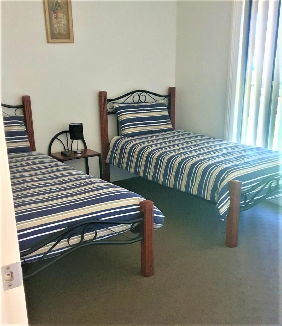 Dbj Holiday Units Mulwala Exterior foto
